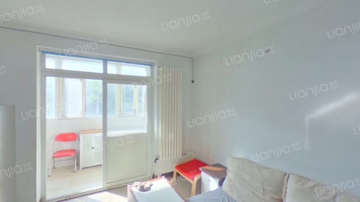 东市场小区二手房实景图