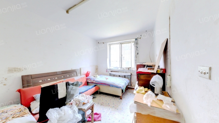 辽大校部家属区二手房实景图