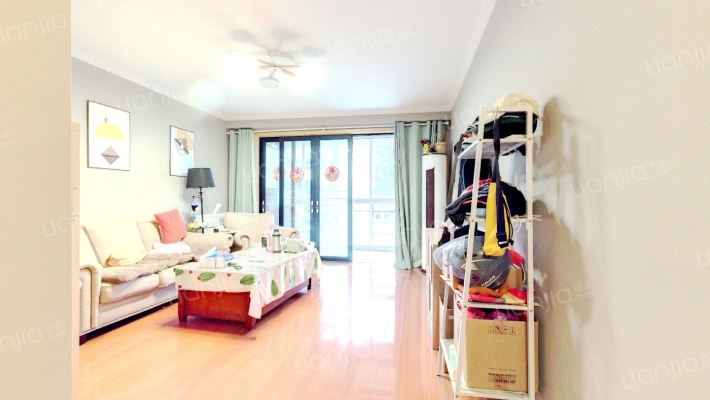 恒辉翡翠花园二手房实景图