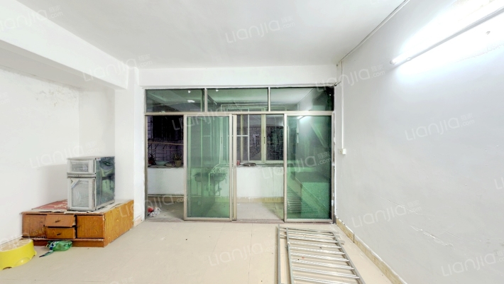 麦围大街二手房实景图