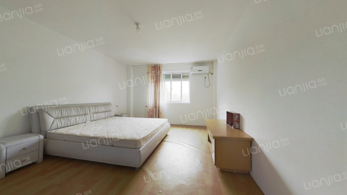 印湖山庄二手房实景图