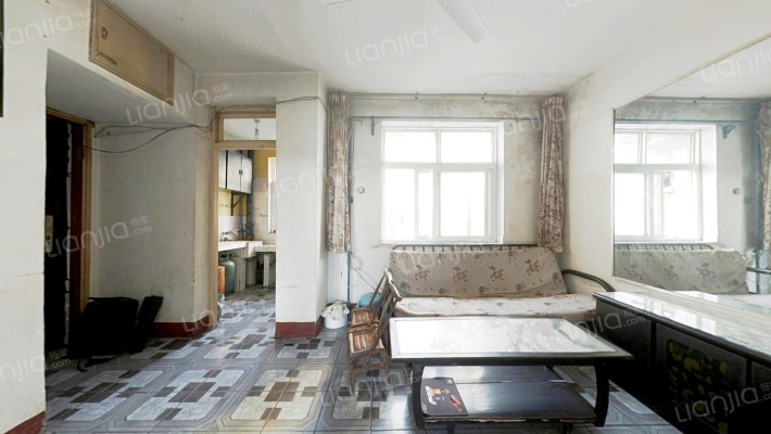 兽药厂家属院二手房实景图