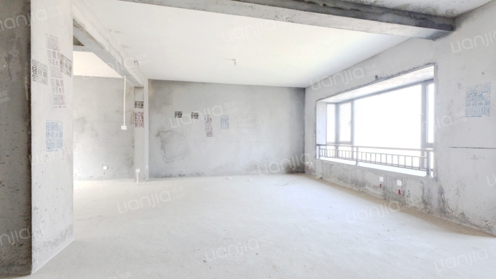 万泰时代城悦府二手房实景图