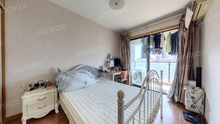 现代家园二手房实景图