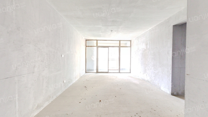 东泰翡翠郡二手房实景图