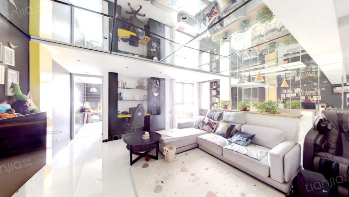 红郡雅苑二手房实景图