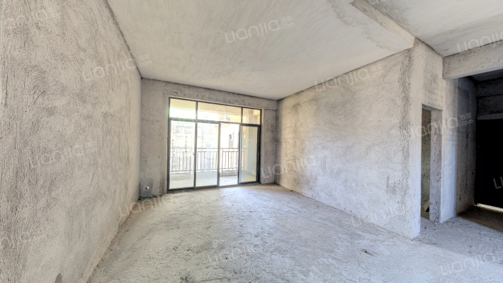 万基金海湾豪庭C区二手房实景图