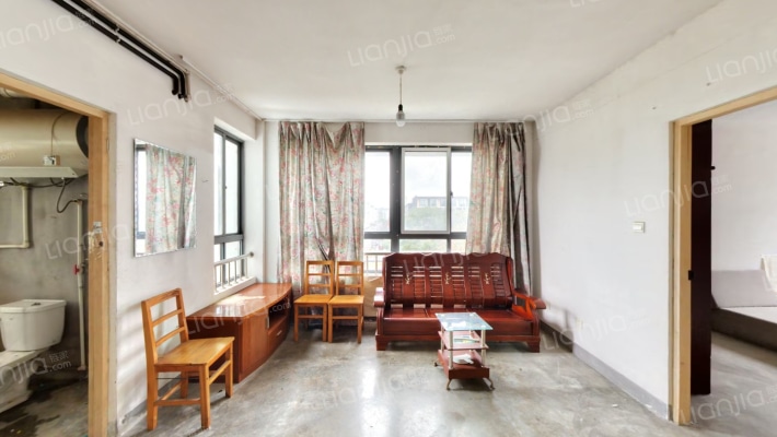 钱湖丽园二手房实景图