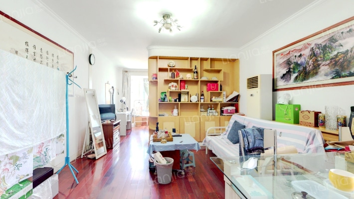 瑞纳花园二手房实景图