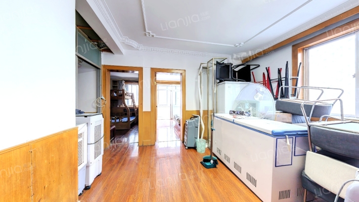 东小区社区二手房实景图