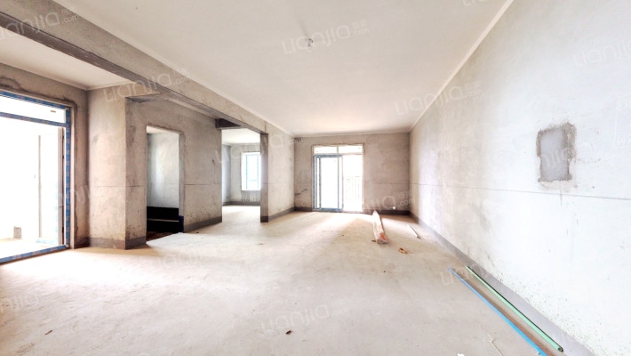 中建汤逊湖壹号二手房实景图