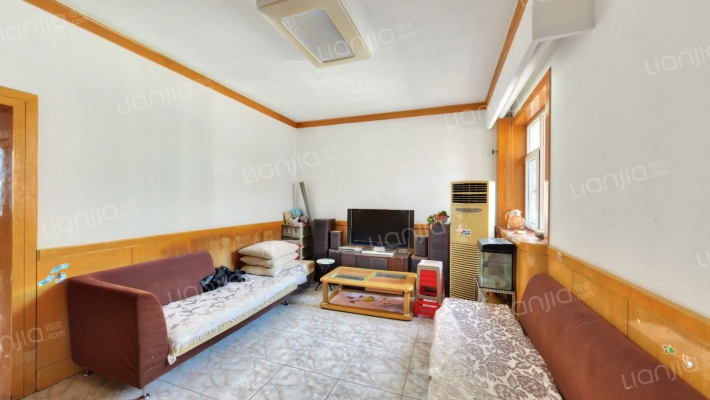 高管局宿舍二手房实景图