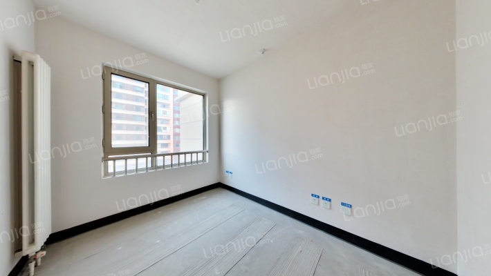 融创美盛博园二手房实景图