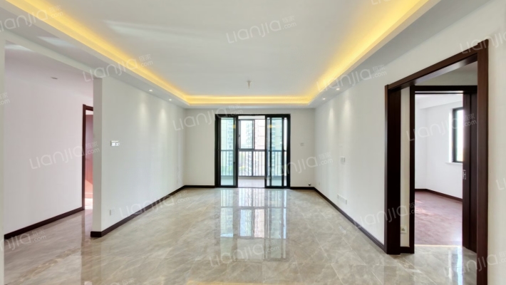 中天翡丽湾二手房实景图