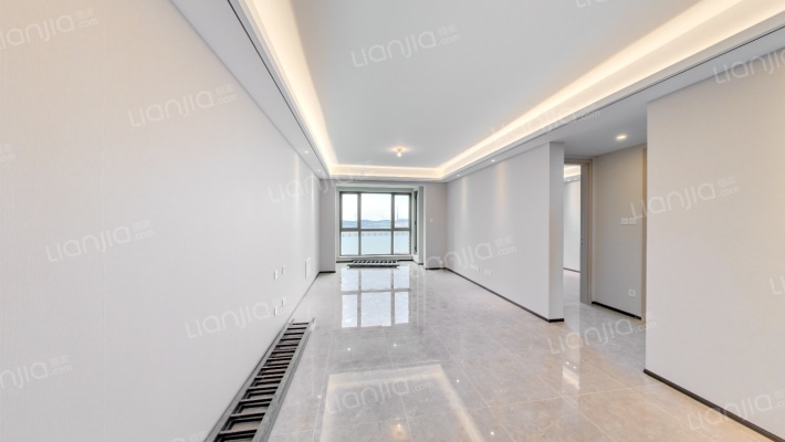 融创海逸长洲三四期二手房实景图