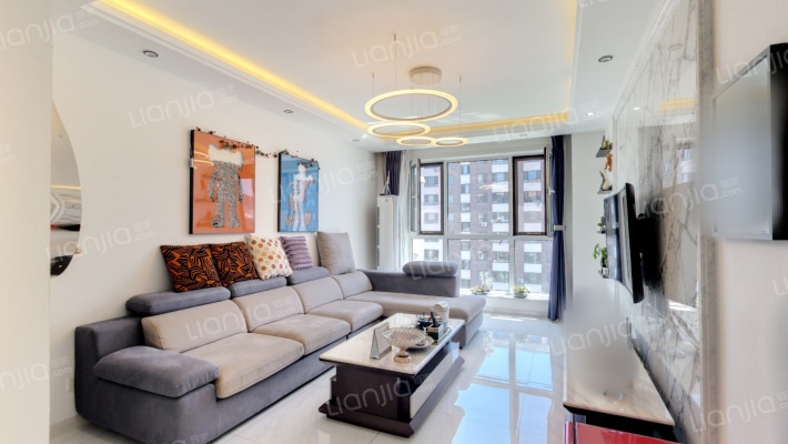 福佳机场前院二手房实景图