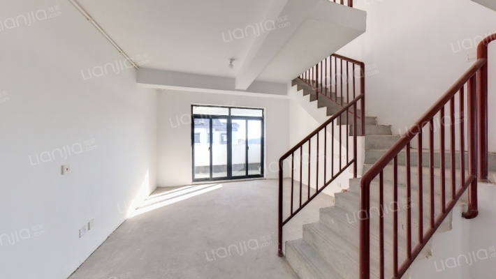 龙兴花苑二手房实景图