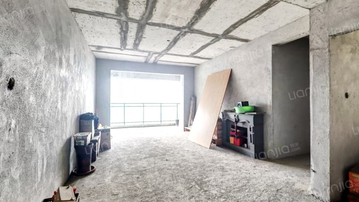 蓝天花园二手房实景图