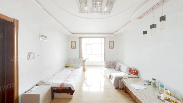 玉翠秀府二手房实景图