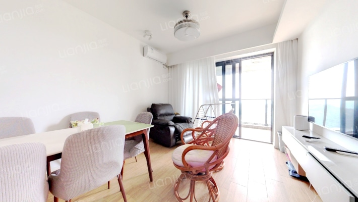 华润小径湾四期二手房实景图