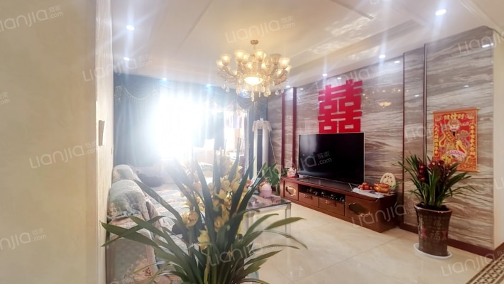 金尊华府二手房实景图