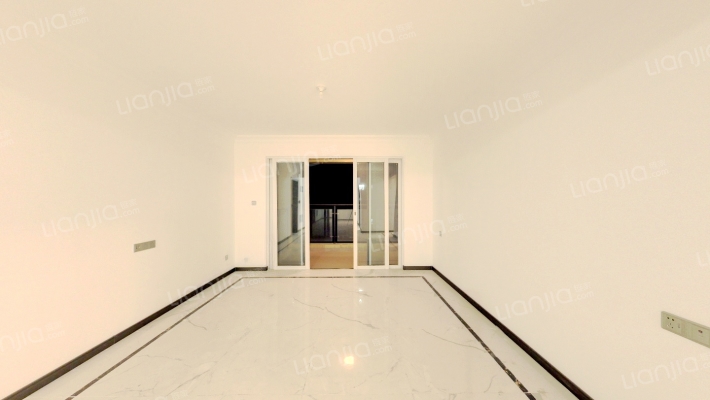 碧桂园·翡翠湾二手房实景图