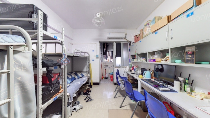 自由港湾公寓二手房实景图