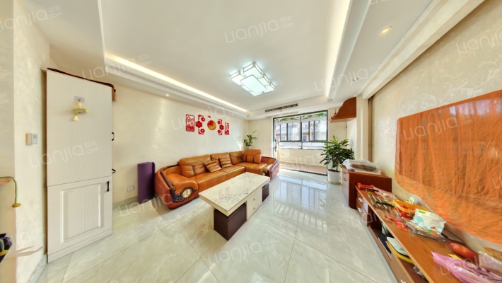 美凯国际寓所二手房实景图