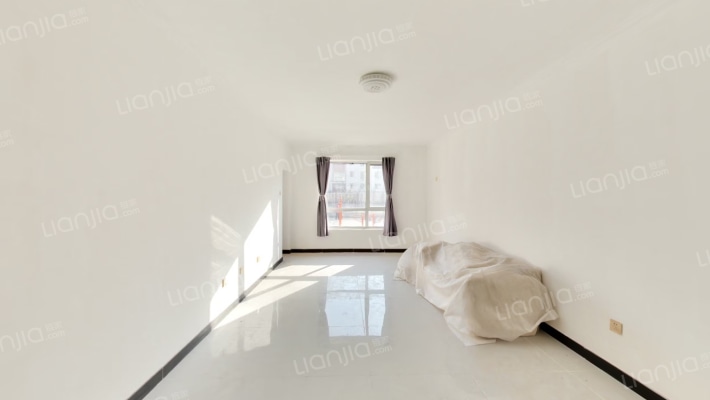 英伦花园二手房实景图