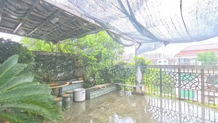 嘉怡花苑小区二手房实景图