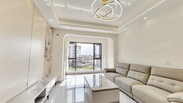 半岛八期二手房实景图