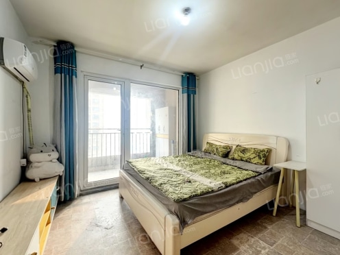 合租·卓越皇后道千山外 3居室 南卧