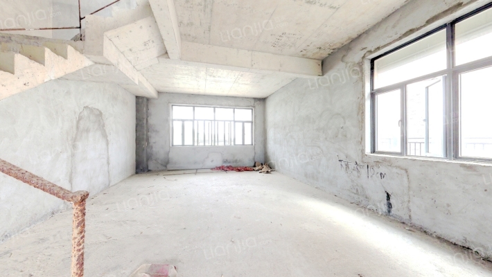 华立普罗旺斯二手房实景图