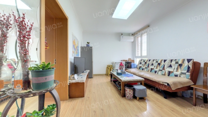 万嘉颐园北区二手房实景图