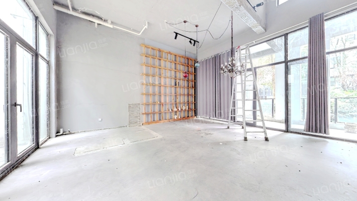 华侨城纯水岸208区二手房实景图