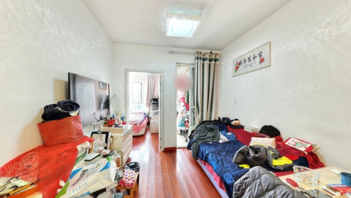 启航城晶彩晶座二手房实景图