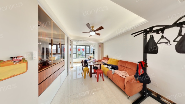 明月风荷二手房实景图