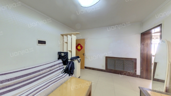 新贵都D区二手房实景图