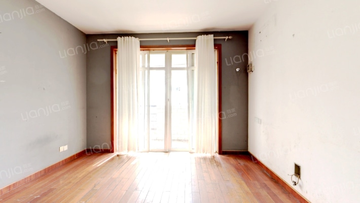 龙凤花园腾龙里二手房实景图