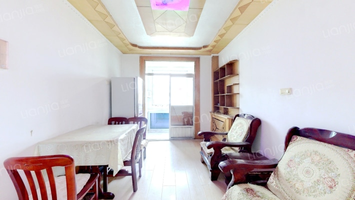 模具厂小区二手房实景图