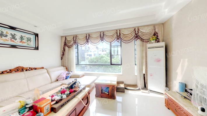 山水江南二手房实景图