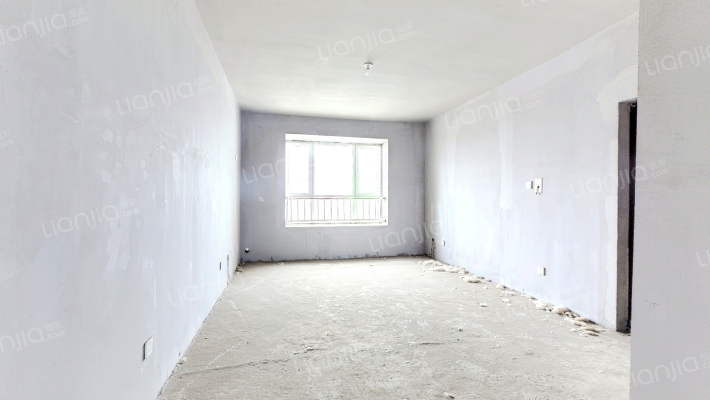 南北通透，正规三居室，毛坯房...-客厅