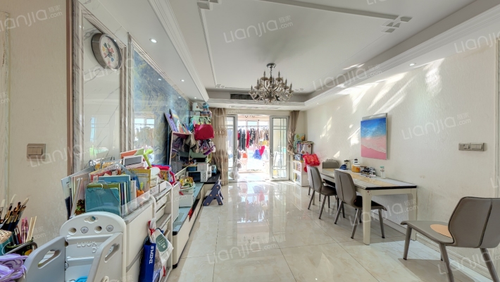 嘉盛维纳阳光二手房实景图