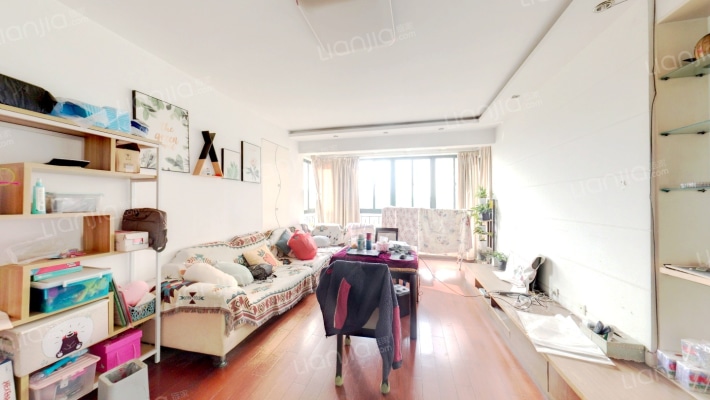 万家华庭二手房实景图