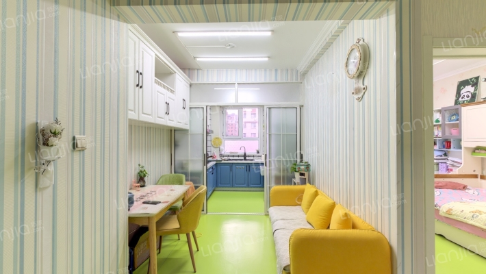 后现代橙二手房实景图