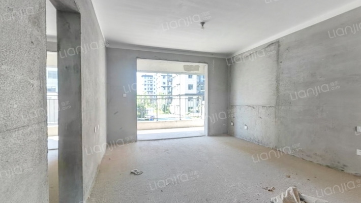 和郡二手房实景图