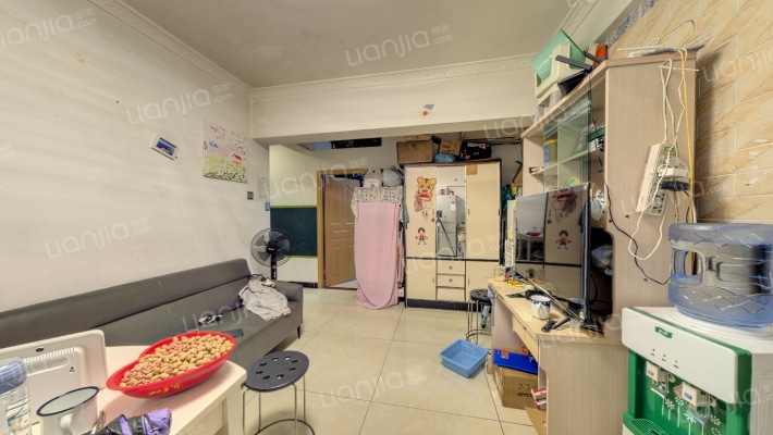 新港鸿花园二手房实景图
