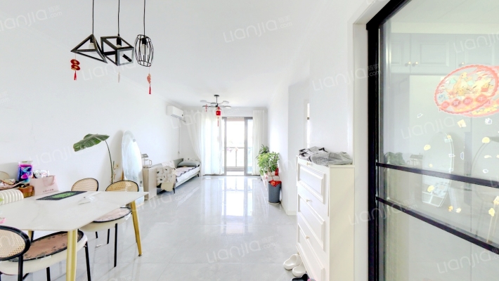 鸿坤理想湾二手房实景图