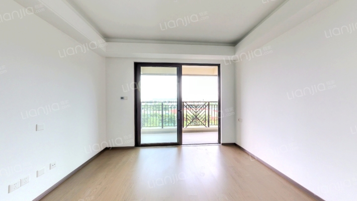 华发四季二手房实景图