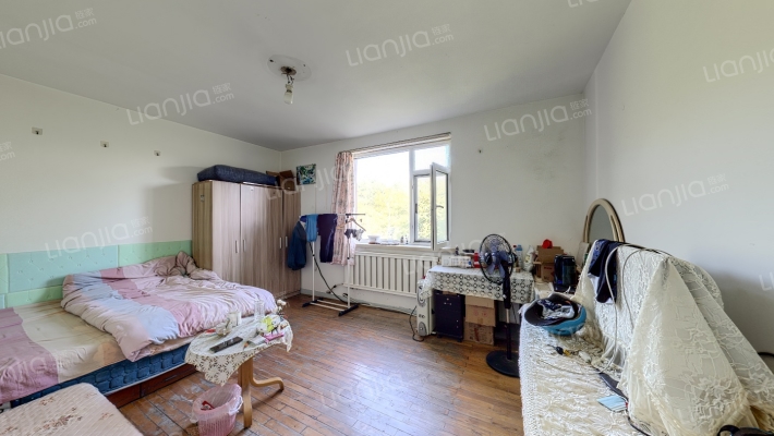 海港楼二手房实景图